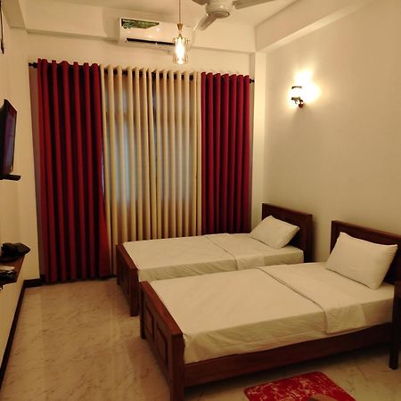 Diora Hotel รัตนปุระ ภายนอก รูปภาพ