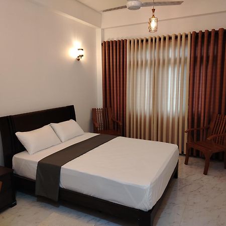 Diora Hotel รัตนปุระ ภายนอก รูปภาพ