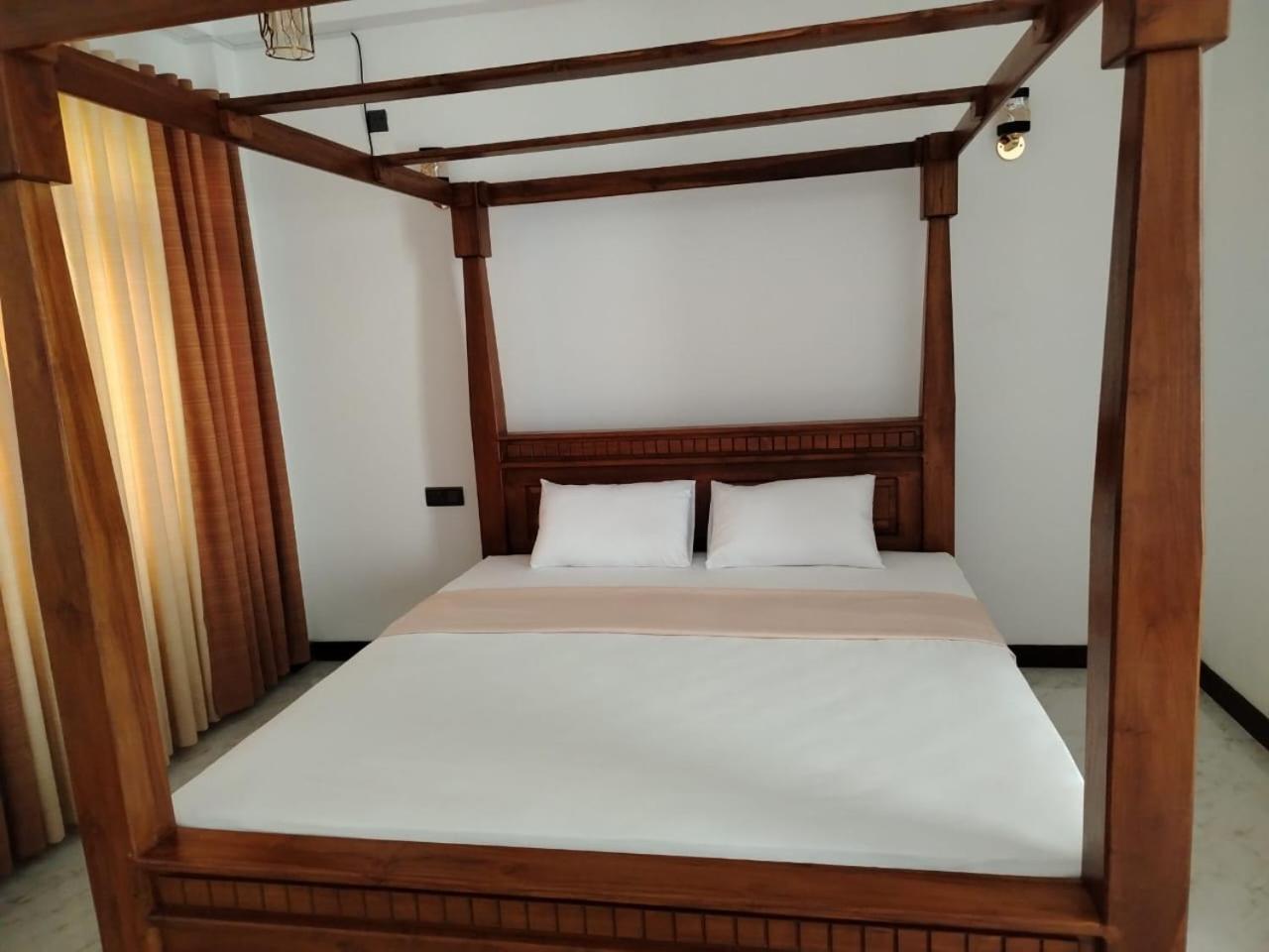 Diora Hotel รัตนปุระ ภายนอก รูปภาพ