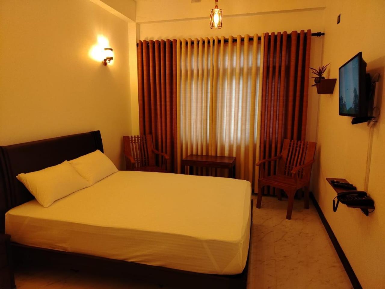 Diora Hotel รัตนปุระ ภายนอก รูปภาพ