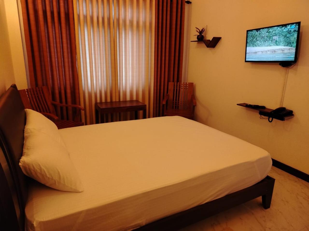 Diora Hotel รัตนปุระ ภายนอก รูปภาพ