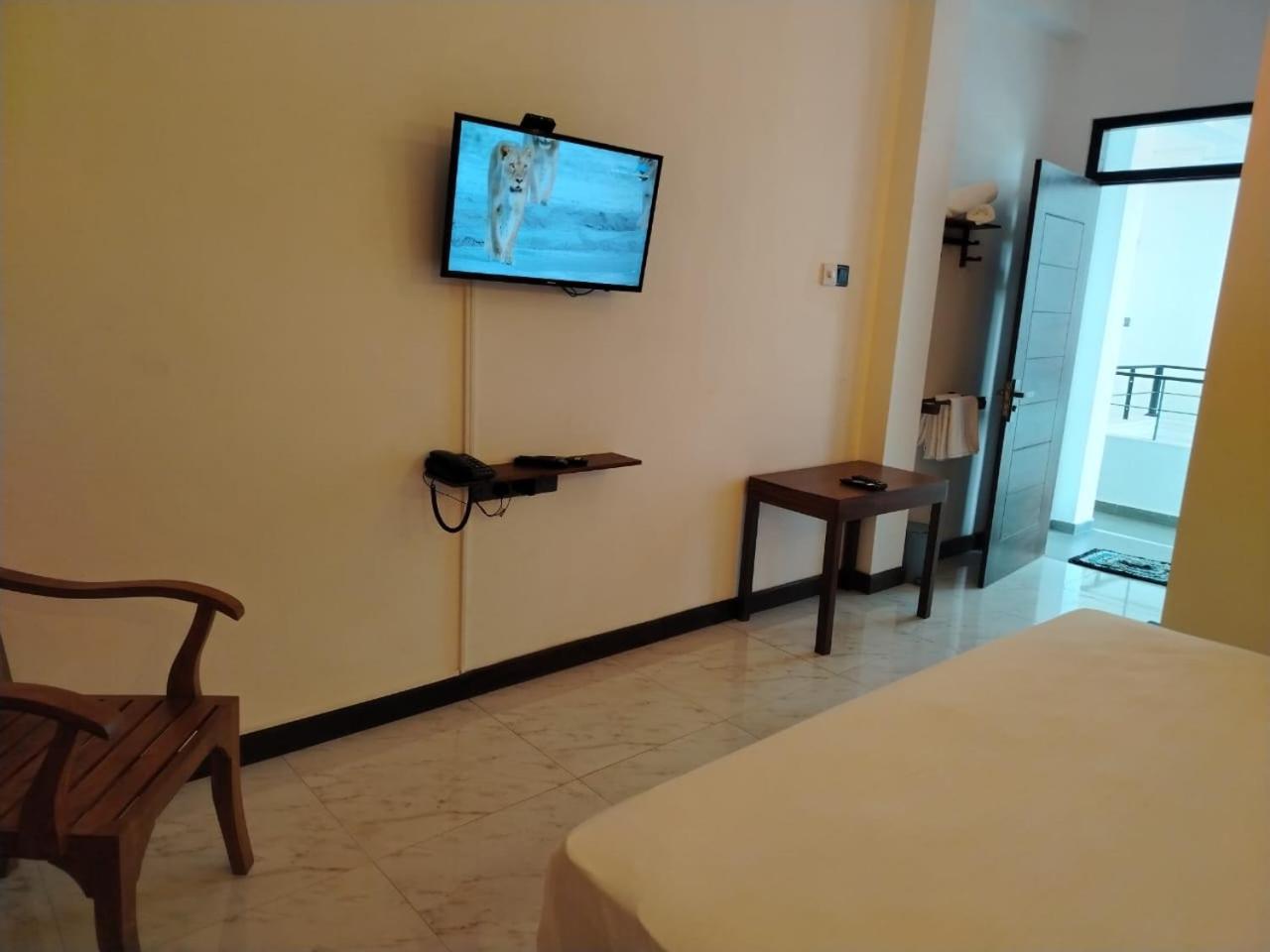 Diora Hotel รัตนปุระ ภายนอก รูปภาพ
