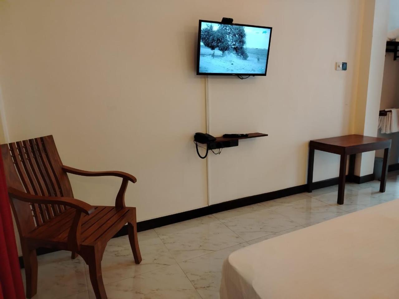 Diora Hotel รัตนปุระ ภายนอก รูปภาพ