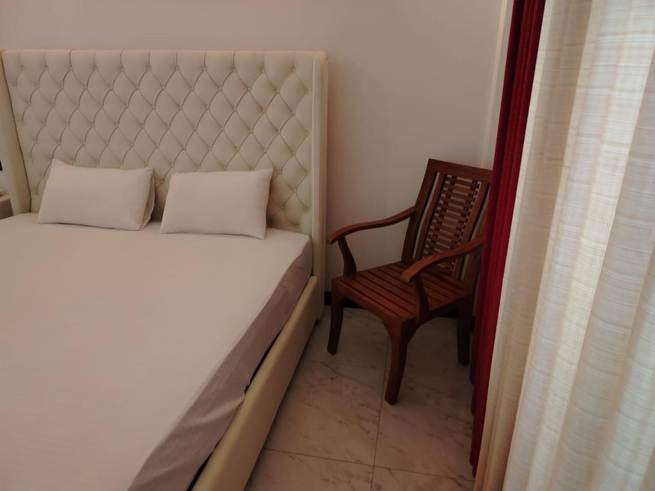 Diora Hotel รัตนปุระ ภายนอก รูปภาพ