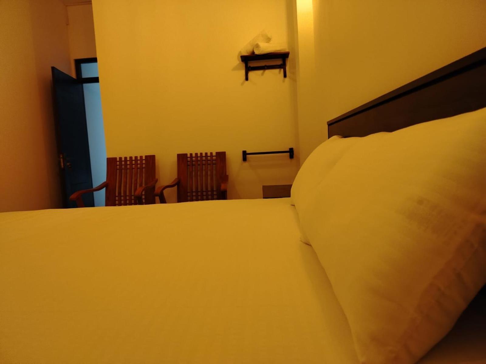 Diora Hotel รัตนปุระ ภายนอก รูปภาพ