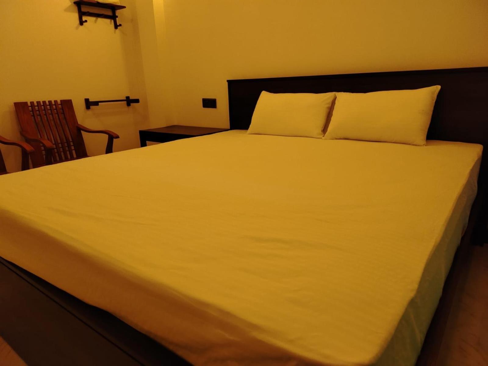Diora Hotel รัตนปุระ ภายนอก รูปภาพ