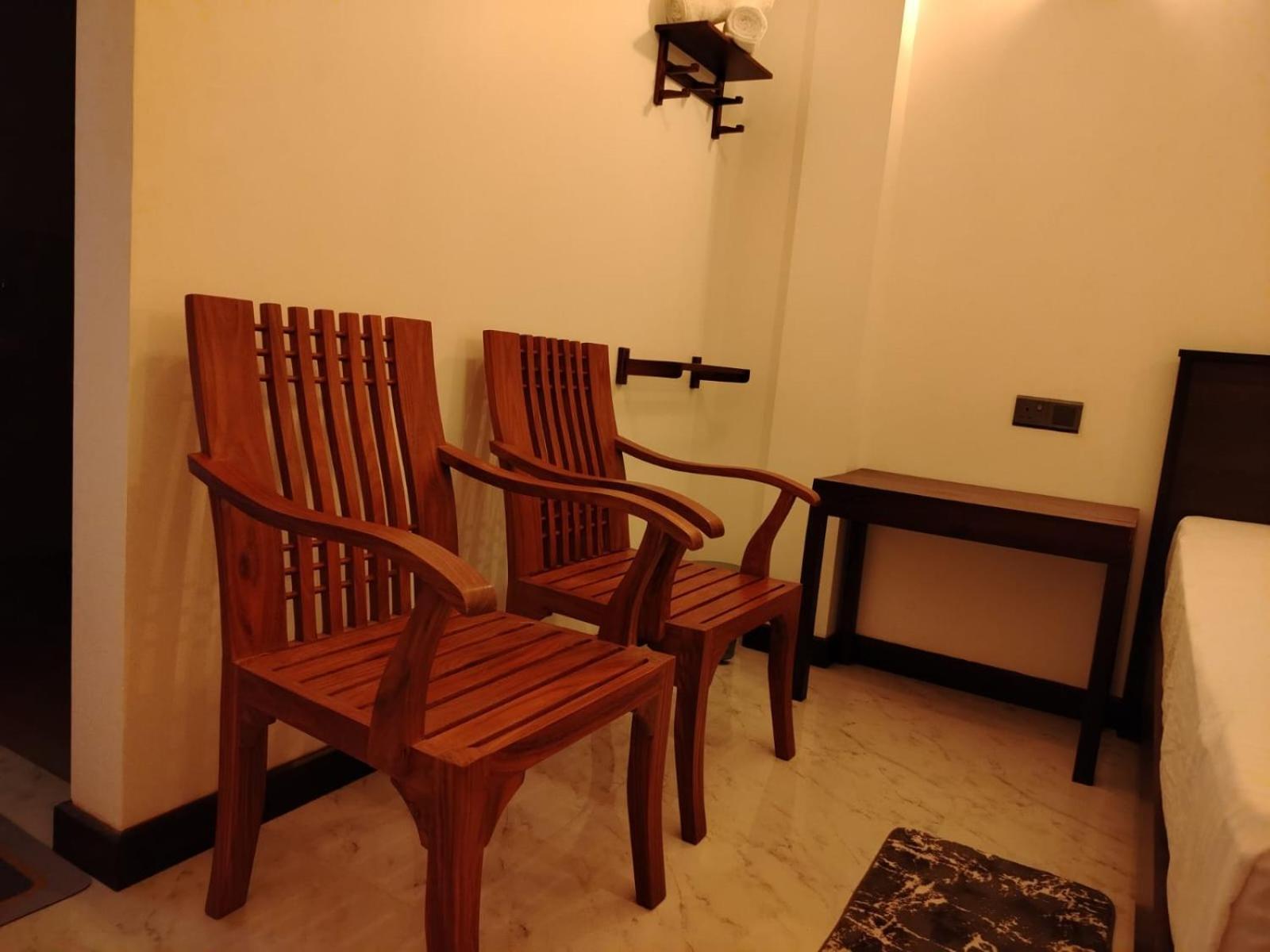 Diora Hotel รัตนปุระ ภายนอก รูปภาพ