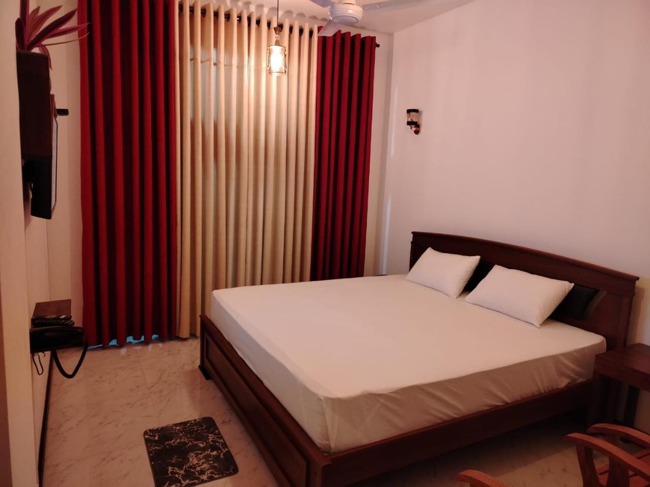 Diora Hotel รัตนปุระ ภายนอก รูปภาพ