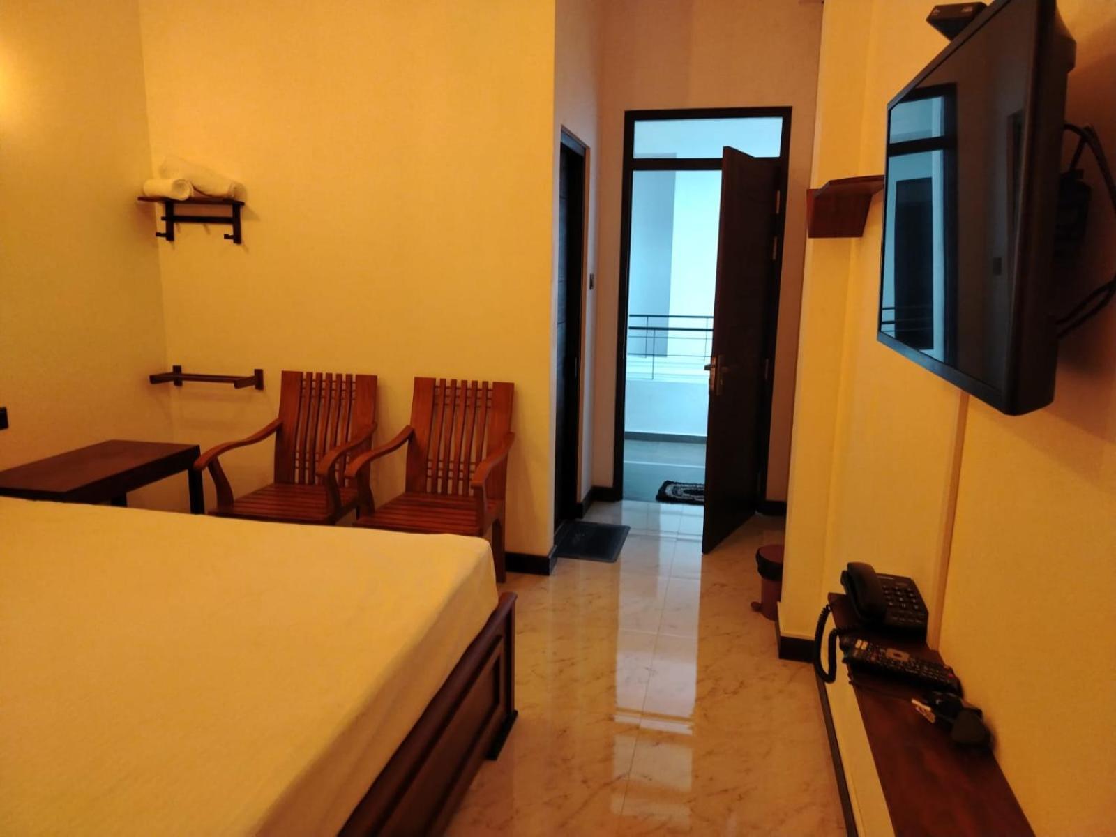 Diora Hotel รัตนปุระ ภายนอก รูปภาพ